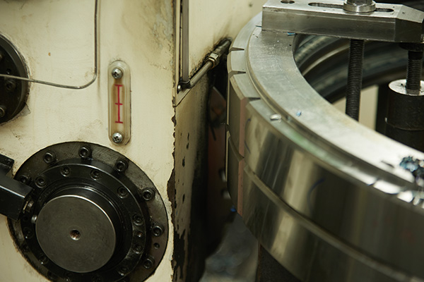 如何選擇合適的回轉(zhuǎn)支承？